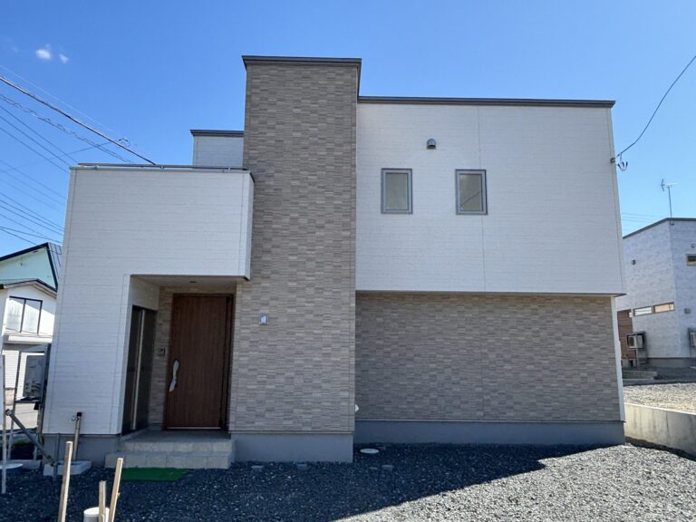 【新築分譲住宅】青森市安田近野　3,333万円　(建物31.25坪・土地57.56坪)