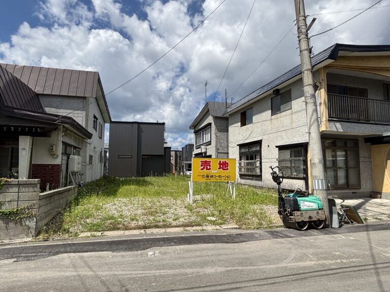 【売地】千富町2丁目　605万円　(50.46坪)　現況更地