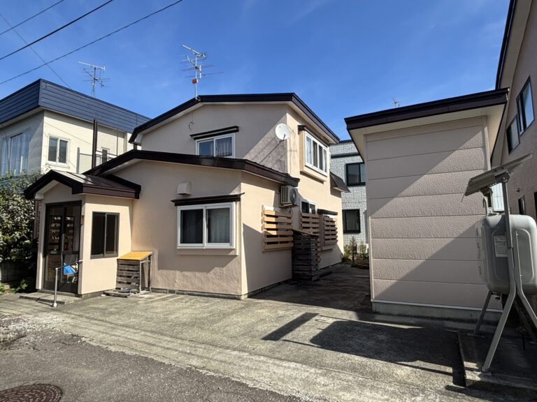 NEW！【売家】青森市金沢1丁目　430万円　(建物24.55坪・土地50.04坪)　中古住宅